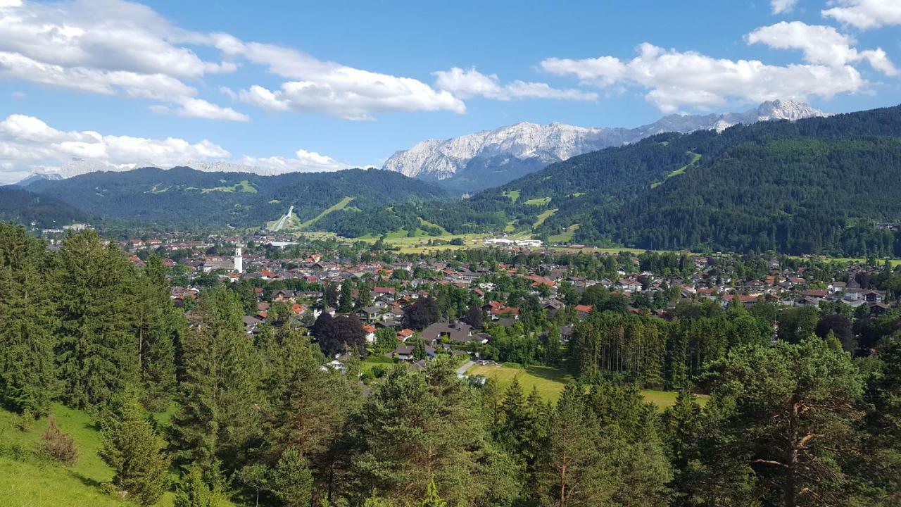 Gaestehaus Angela Garmisch-Partenkirchen Exteriér fotografie